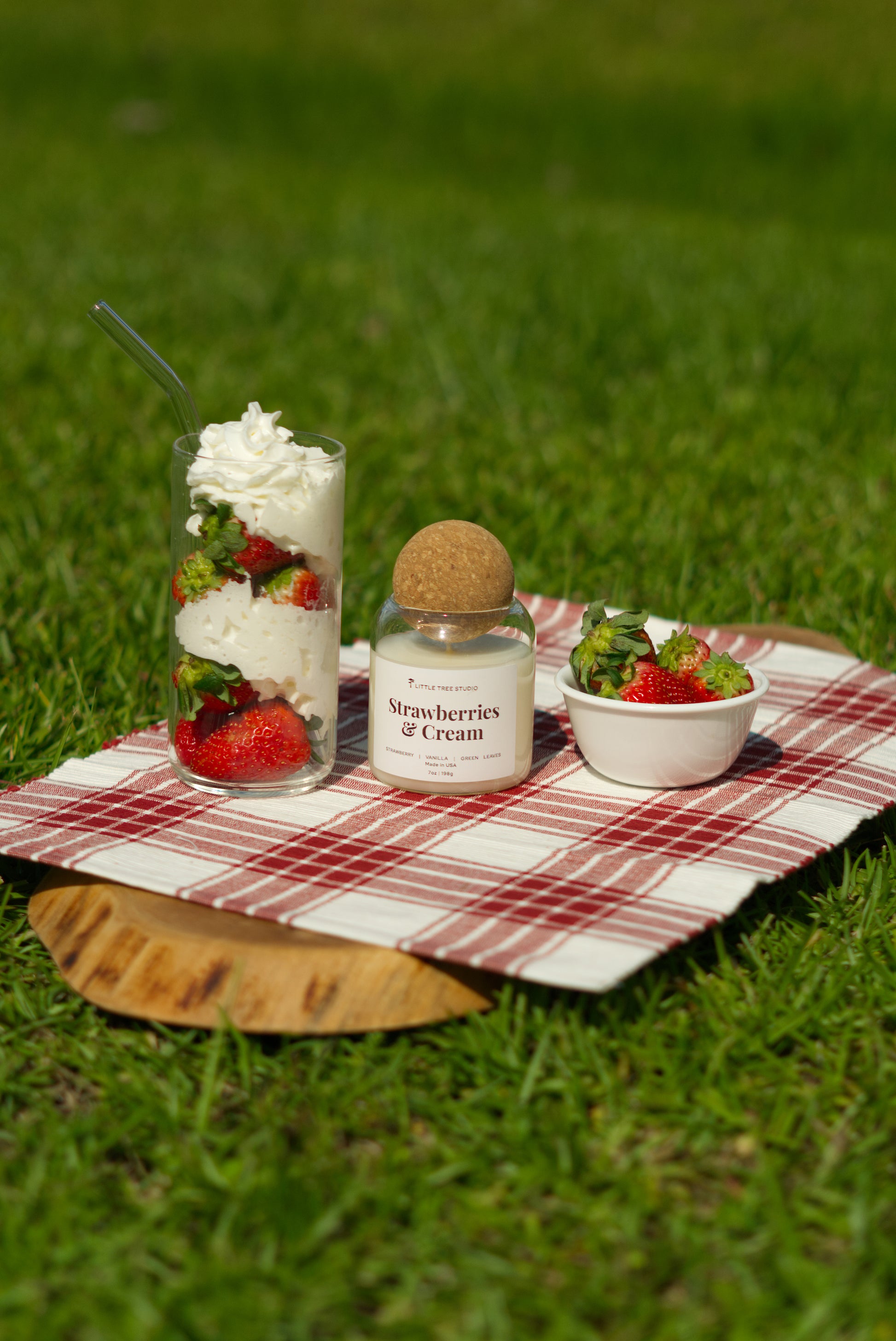 Strawberries & Cream Candle